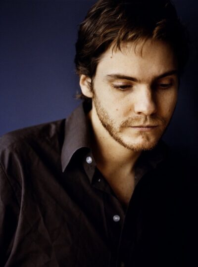 Daniel Bruehl Portrait