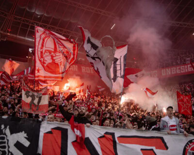 Fußballfans im Stadion