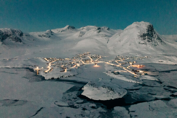 Blick über Narsaq, Grönland. Das Kvanefjeld